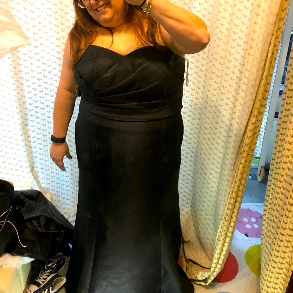 Black Mermaid-style Evening Gown